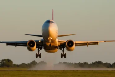 How-Fast-Do-Airplanes-Take-Off