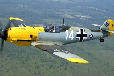 Messerschmitt-Bf109-Fighter-1