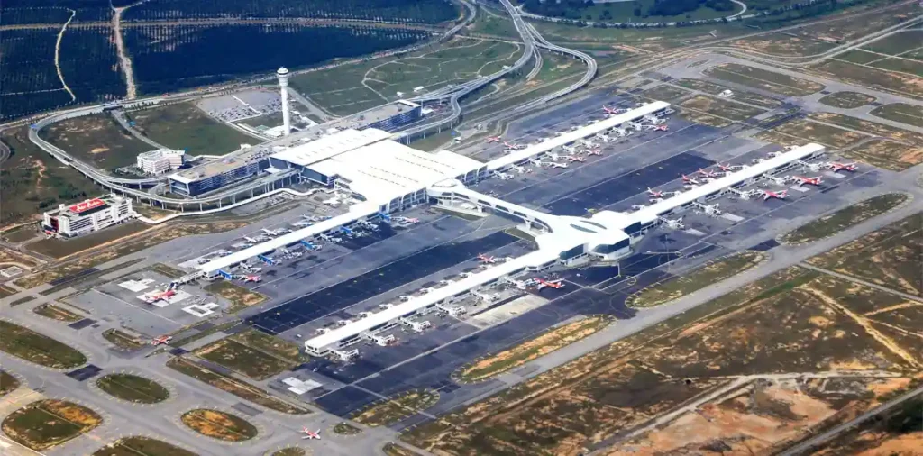 Kuala Lumpur International Airport (KUL)