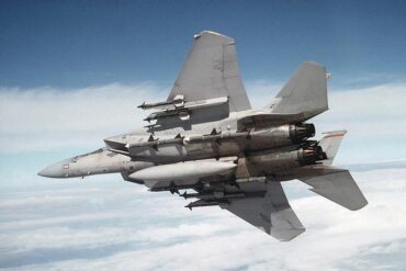 F-15 vs MiG-25