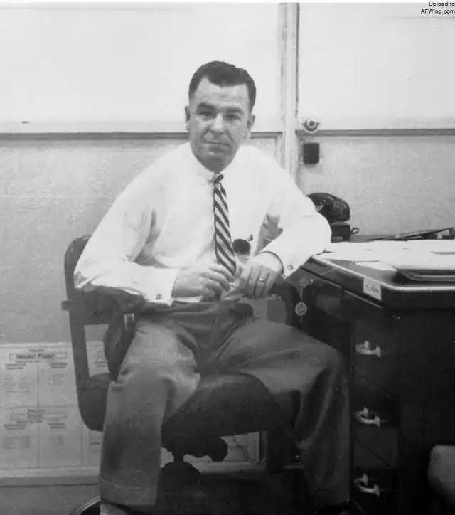 Harry J. Hillaker, f-16 designer