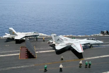 f-18 vs f-14