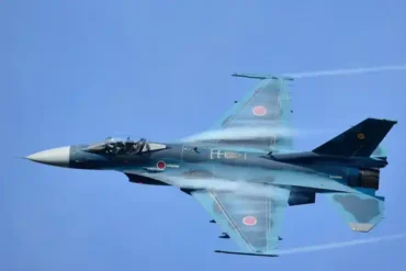 f-2 vs f-16