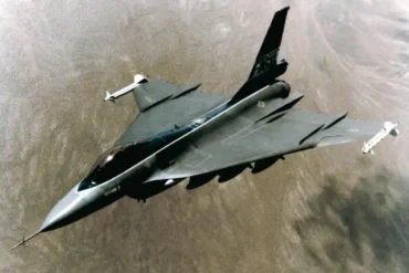 why was the f 16xl cancelled