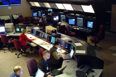 Air Route Traffic Control Center (Artcc) - Bolt Flight