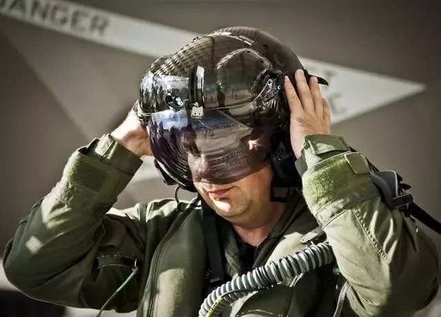 F-35 helmet
