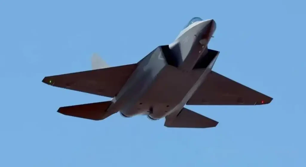 J-35 internal weapons bay