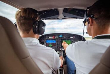 Flight Instructor Jobs, Employment in Phoenix, AZ: A Comprehensive Guide to Career Opportunities