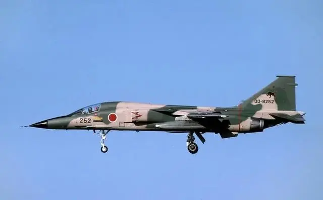 Mitsubishi  F-1 fighter jet