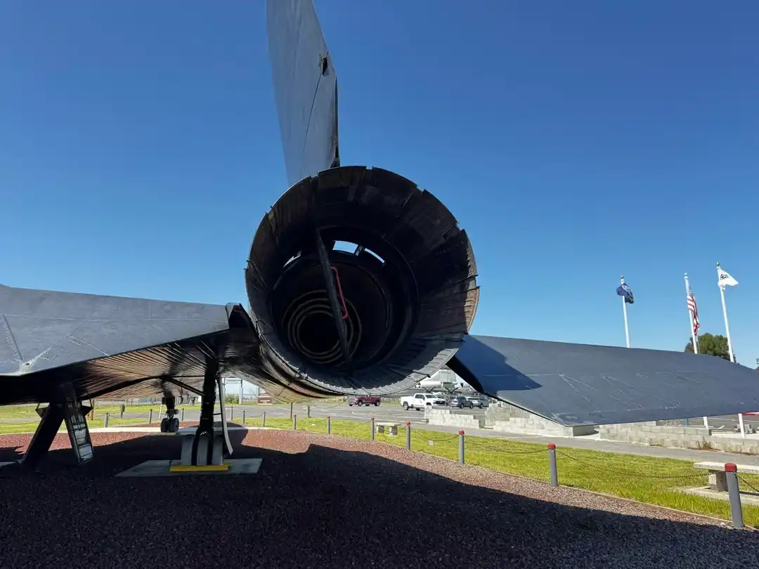 SR-71 Blackbird