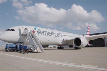 AAdvantage Members Can Now Bid Miles on an Exclusive Boeing 787 Flight Simulator Experience