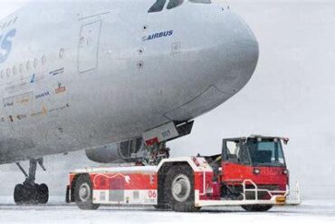 Exploring the Many Types of Pushback Trucks: Power, Precision, and Purpose on the Tarmac Exploring the Many Types of Pushback Trucks: Power, Precision, and Purpose on the Tarmac