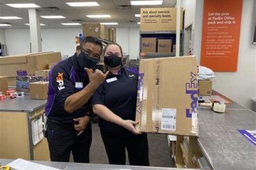 FEDEX OFFICE PRINT & SHIP CENTER Reviews – 530 SW Everett Mall Way, Everett, WA