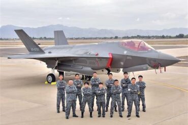 Japan Receives New F-35 Lightning Fighters From US: A Strategic Leap in Air Superiority