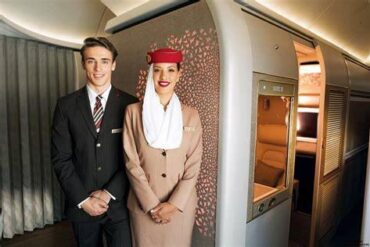 Should I Opt for Cabin Crew Position with Emirates or Stay in Hospitality and Move Up?