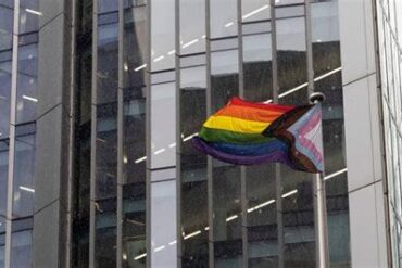 American Airlines Stands Firm on LGBTQ+ Inclusion Amid Corporate Backlash