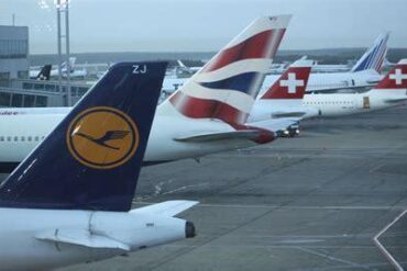 American, Delta, Qatar, Air India, Lufthansa, British Airways, Airbus, Boeing Set to Join Paris Air Show 2025 Amid Crisis and Cautious Optimism