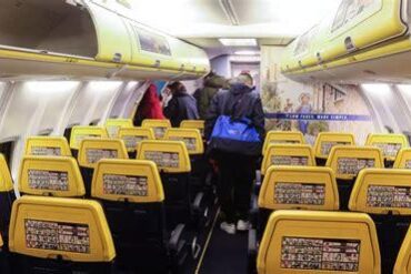 What You Can and Can’t Bring on Board: Ryanair, Aer Lingus, and KLM Banned Items and Checked Luggage Rules Explained