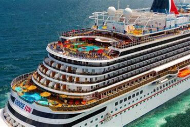 Carnival Cruise Line Revolutionizes Passenger Comfort with Smart Bedside Lamps