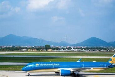 Collision Between Vietnam Airlines Aircraft at Hanoi Airport Sparks Major Flight Disruptions