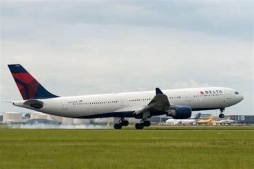 Delta Air Lines Issues $2 Billion in Bonds to Repay Pandemic-Era CARES Act Loan