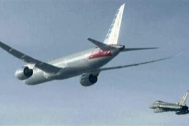 Denied Entry: American Airlines 787-9 Diverts Mid-Flight After Being Rejected by Naples Airport
