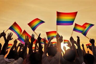 Historic Unity: Over 5,000 People Create the World’s Largest Human LGBTQ+ Flag in Mexico City, Celebrating Pride and Resilience Historic Unity: Over 5,000 People Create the World’s Largest Human LGBTQ+ Flag in Mexico City, Celebrating Pride and Resilience