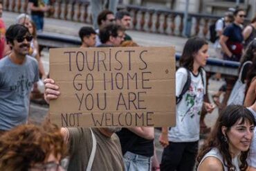 Lisbon Joins Southern European Cities in Escalating Anti-Tourism Protests as Tensions Peak Ahead of Weekend Demonstrations