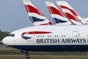 London to Miami Flight Diverted to Orlando Amid Fierce Storms, Leaving Hundreds Stranded London to Miami Flight Diverted to Orlando Amid Fierce Storms, Leaving Hundreds Stranded