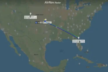 Mid-Air Emergency: United Airlines Boeing 737 MAX 8 Diverts to Wichita Following In-Flight Crisis