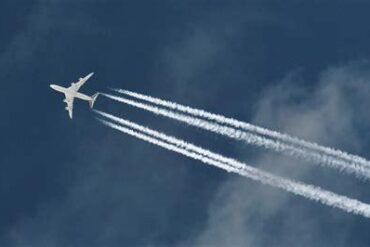 New Investigation Uncovers How Major Airlines Are Overcharging Solo Travelers