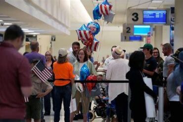 Over 900 Flights Canceled and Delayed as Severe Storms Batter Major US Hubs During Peak Summer Travel