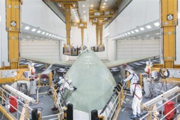 Qatar Airways, Satys Aerospace, and Barzan Holdings Launch Innovative Aircraft Painting Facility to Elevate Aviation Standards