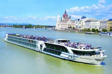 Riviera Travel Launches Major Summer Incentives for North American Travel Advisors: Win Amazon Gift Cards and Luxury Cruises