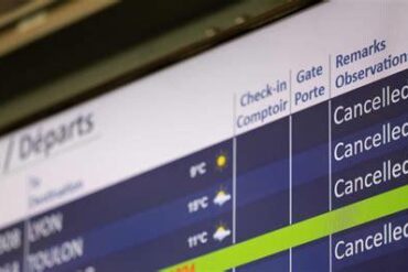 Significant Summer Travel Disruptions: Nearly 400 Flights Delayed or Canceled Across Major Airlines