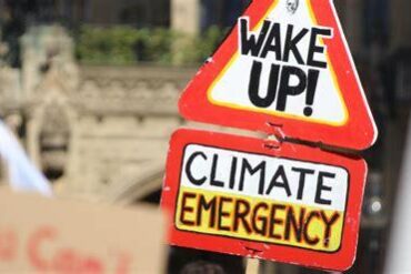 Spain, Greece, Portugal, and the UK Face a Dire Climate Crisis: Heatwaves Force Emergency Measures and Challenge Tourists