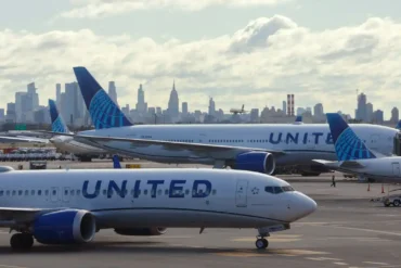 United Airlines Joins Wave of Transatlantic Flight Disruptions Amid Escalating Middle East Conflict