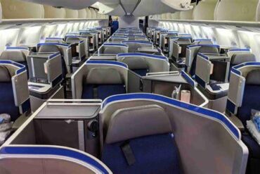 How United Airlines Strategically Maximizes the Boeing 767 Across Its Global Network