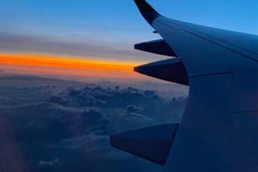 Up To 11 Hours Aloft: Exploring the 10 Longest Nonstop Domestic Flights in the US