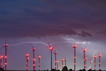Over 3,100 Flights Canceled and Delayed Across Europe Due to Extreme Weather at Major Hubs