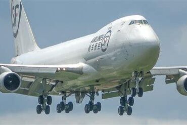Why The Boeing 747 Roars During Takeoff: A Deep Dive Into Its Iconic Noise