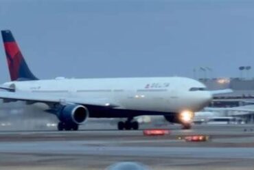 Delta Flight DL3543 From Minneapolis Makes Emergency Landing at Chicago Midway: Inside the Alarming Midair Incident and Operational Fallout