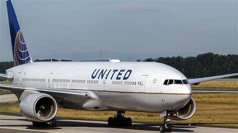 Emergency at 30,000 Feet: United Airlines Boeing 757 Forced Back to