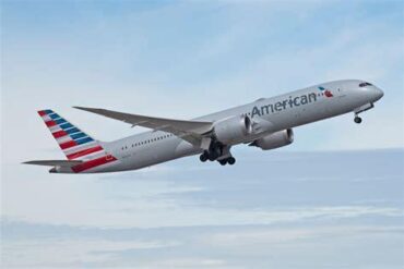Emergency Mid-Air: American Airlines Flight AA2690's Sudden Return to Las Vegas Shakes Travelers and Industry