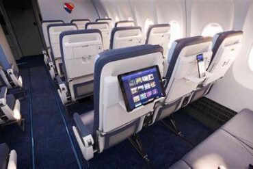 LOT Polish Airlines Redefines Passenger Experience with RECARO R2 Seats on Boeing 737 MAX 8 and Airbus A220 Fleet LOT Polish Airlines Redefines Passenger Experience with RECARO R2 Seats on Boeing 737 MAX 8 and Airbus A220 Fleet
