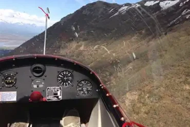 Do Gliders Have Engines? The Full Breakdown of How These Aircraft Work