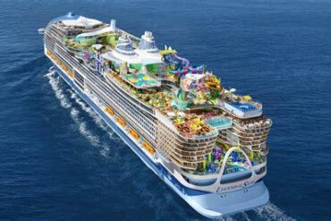 Royal Caribbean's Legend of the Seas Unveils the Revolutionary AquaDome: A New Era of Luxury Cruising Royal Caribbean's Legend of the Seas Unveils the Revolutionary AquaDome: A New Era of Luxury Cruising