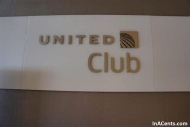 San Francisco vs. Los Angeles: Which United Club Lounge Reigns Supreme?