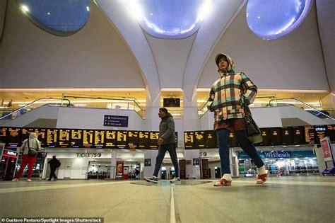 UK Commuters Face Ongoing Chaos at Birmingham New Street Station as
