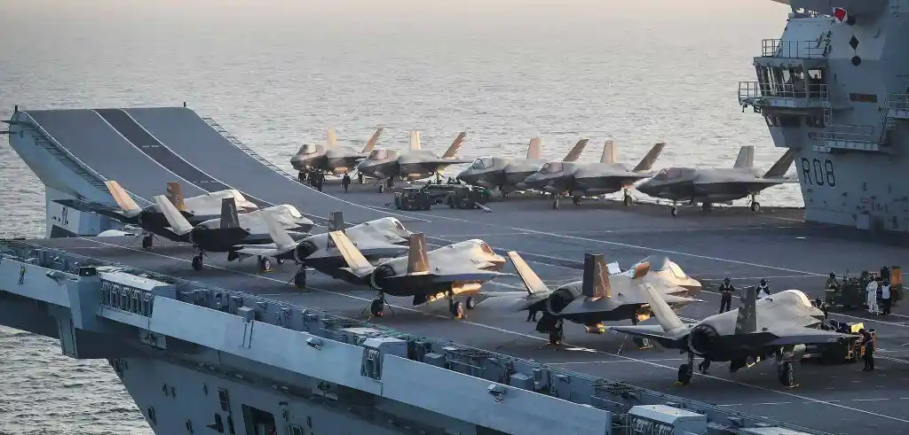HMS Queen Elizabeth flight deck with F-35B Lightning II aircraft